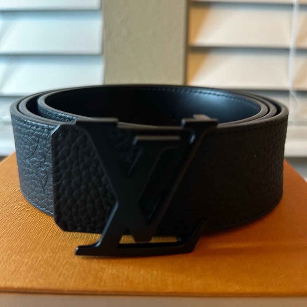 LOUIS VUITTON EMPRIENTE LEATHER BELT